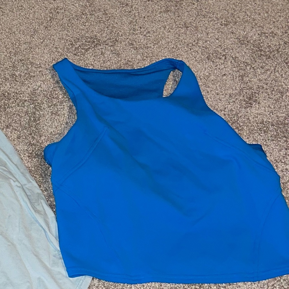 Lululemon crop!